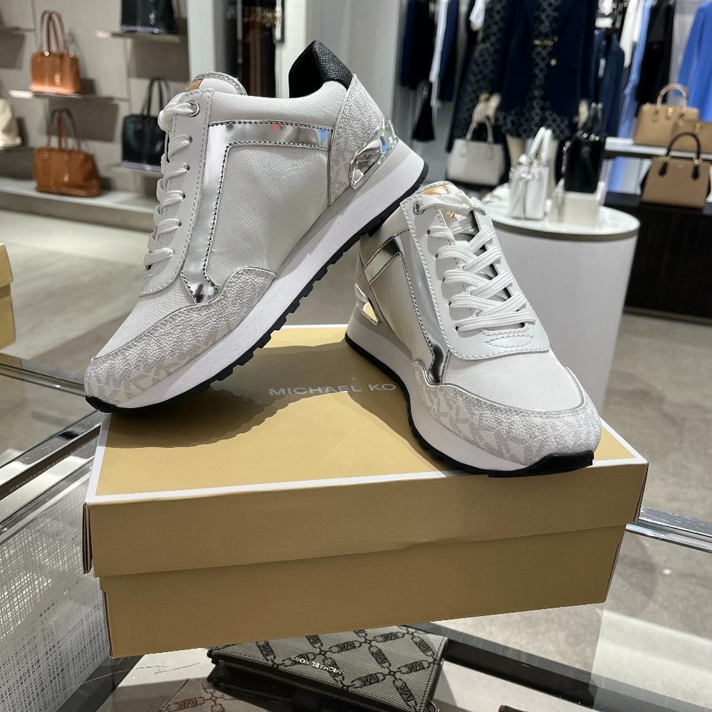NWT Michael Kors Maddy Logo Metallic Trainers Sneakers - Size 7